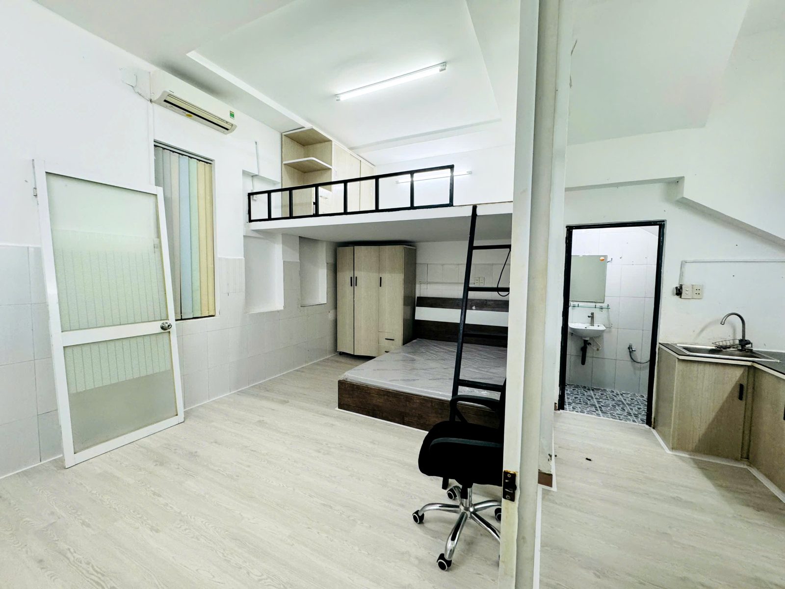 Phòng trọ có nội thất 30m² - Tân Bình, TP.HCM