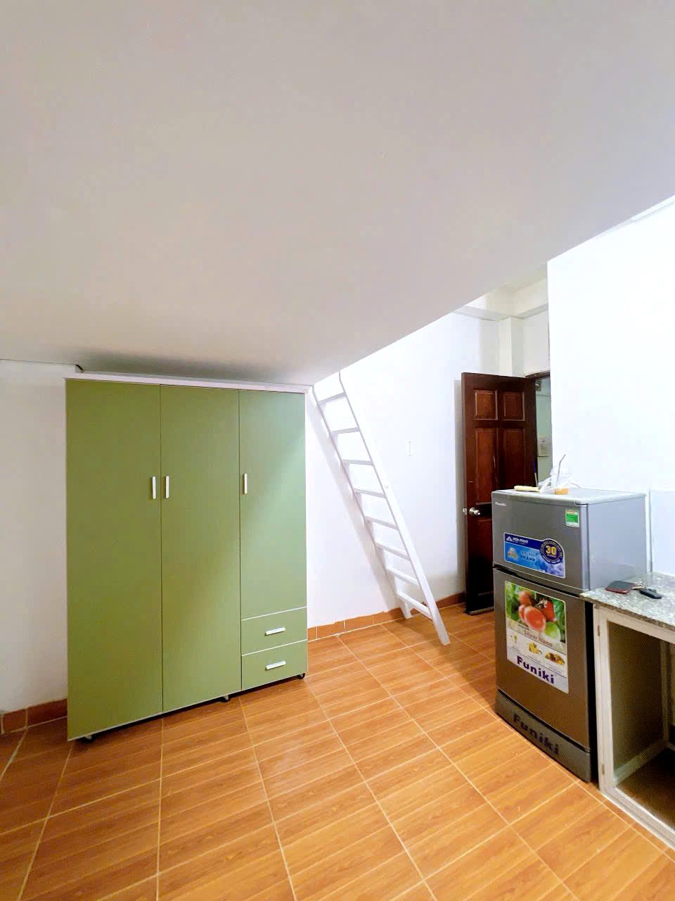 Phòng trọ có nội thất 20m² - Quận 10, TP.HCM