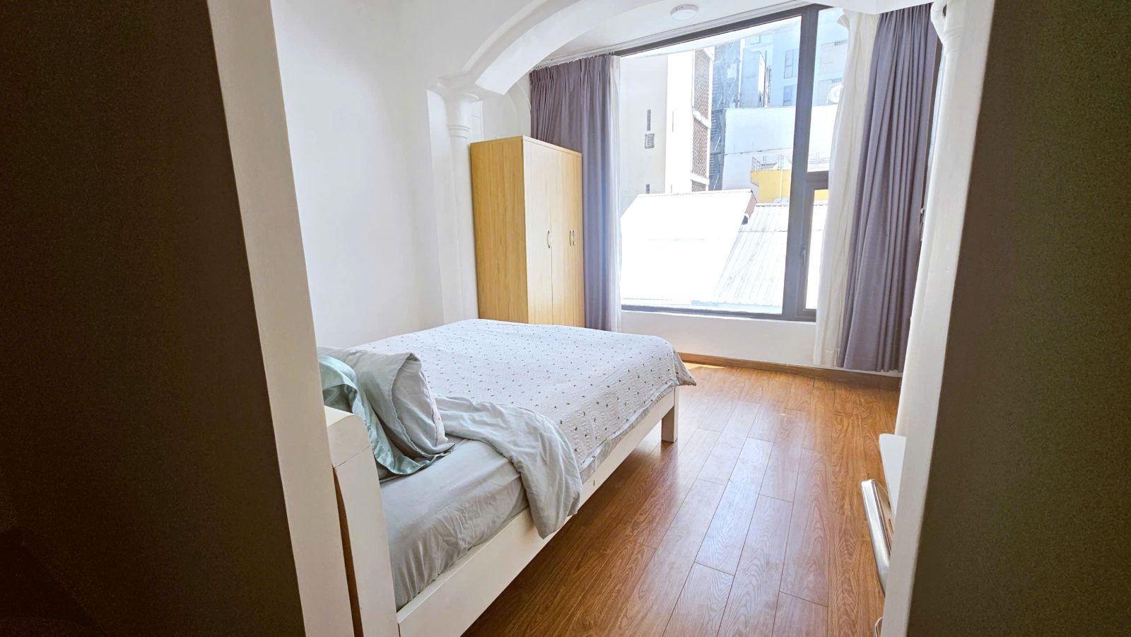 Phòng trọ có nội thất 35m² - Quận 1, TP.HCM