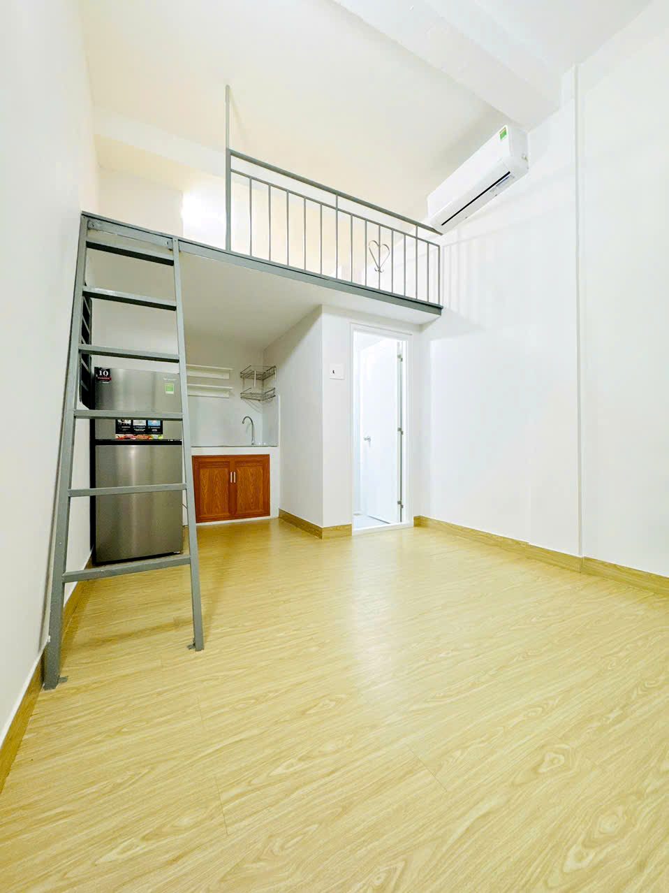 Phòng trọ có nội thất 27m² - Quận 8, TP.HCM