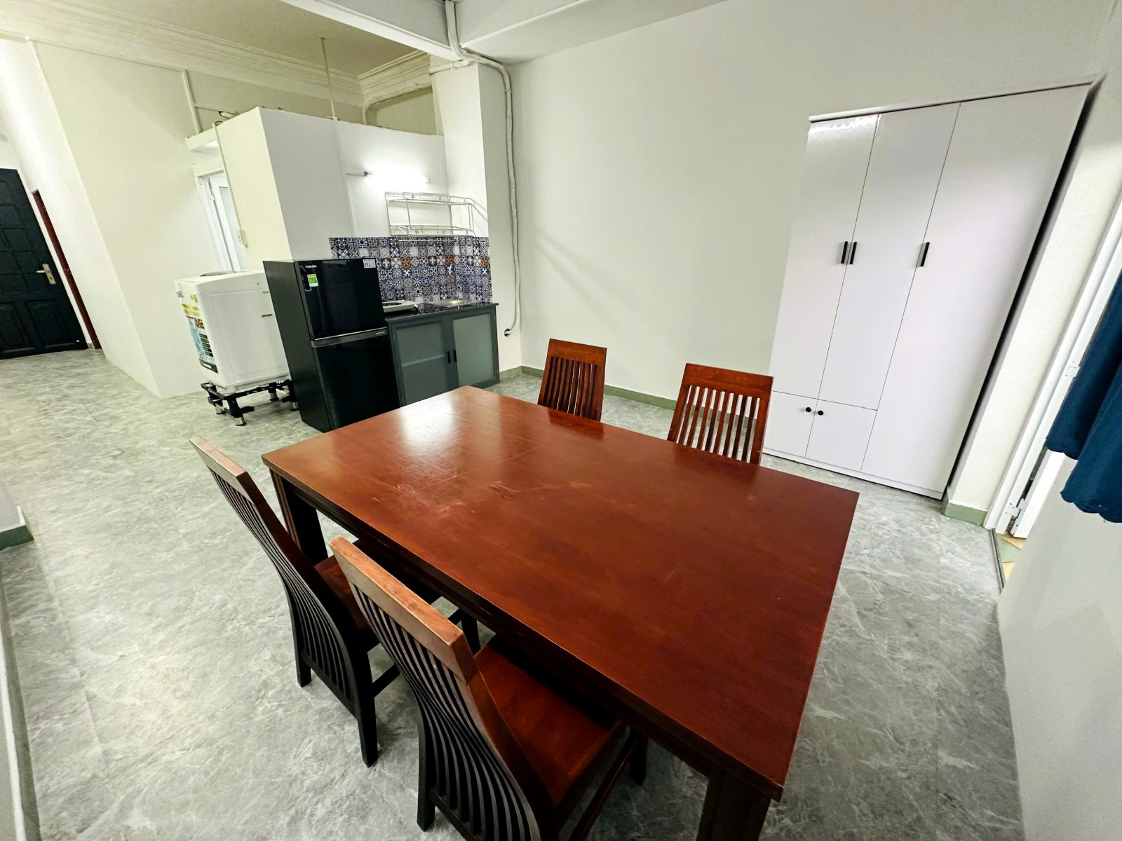 Phòng trọ có nội thất 30m² - Quận 6, TP.HCM