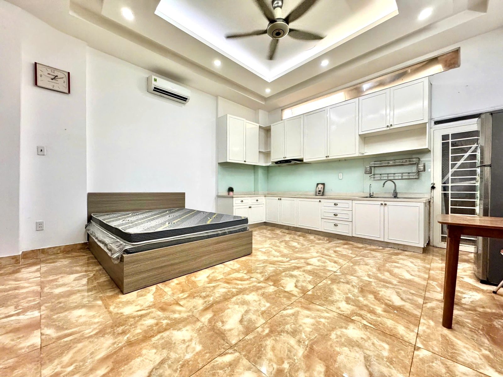 Phòng trọ có nội thất 24m² - Tân Bình, TP.HCM