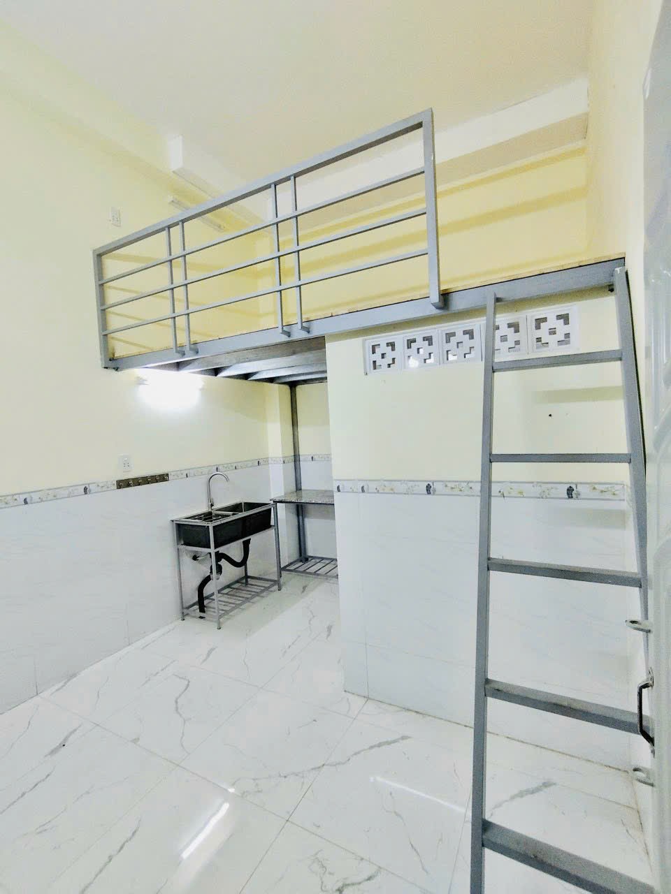 Phòng trọ có nội thất 20m² - Quận 12, TP.HCM