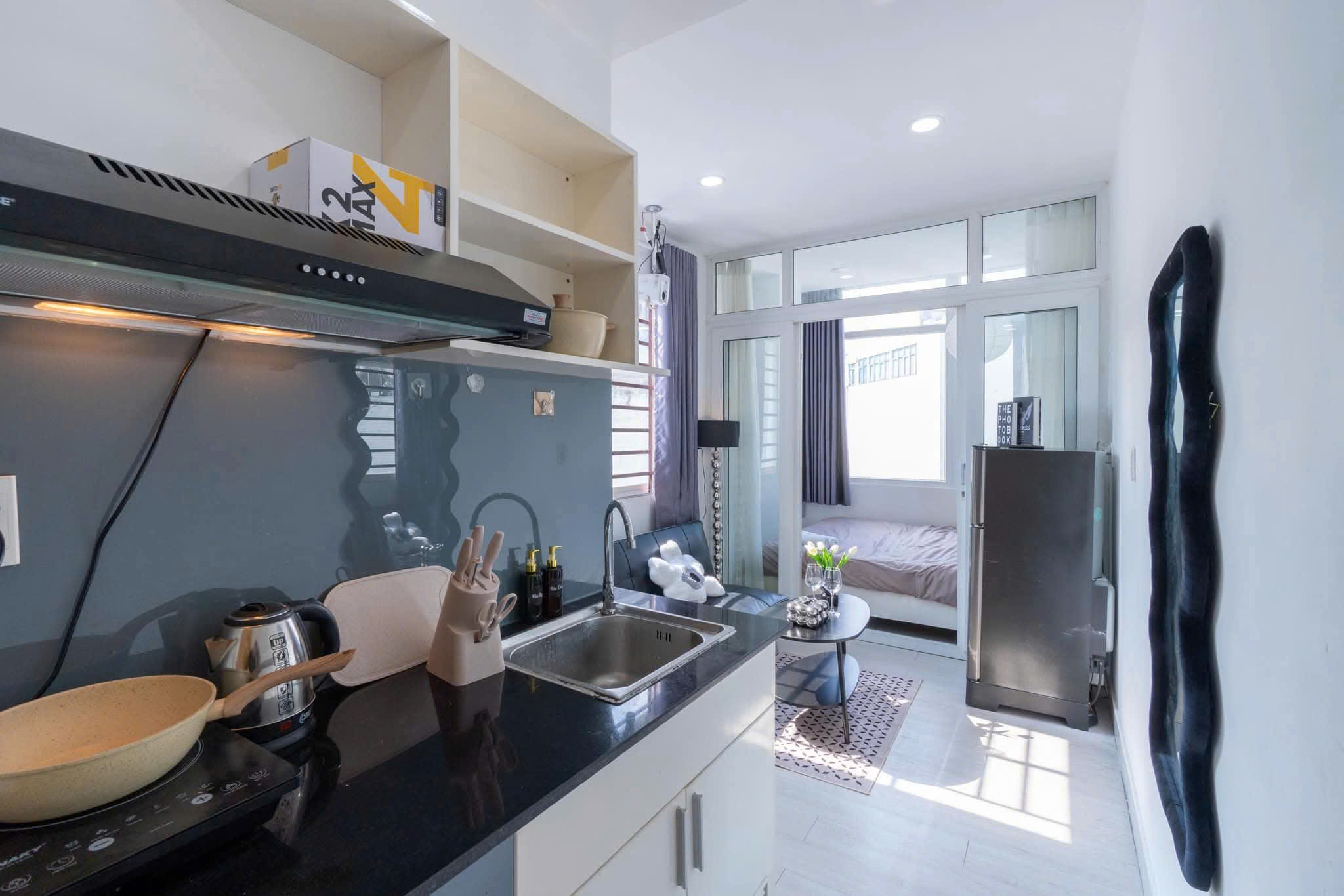 Phòng trọ có nội thất 35m² - Quận 1, TP.HCM