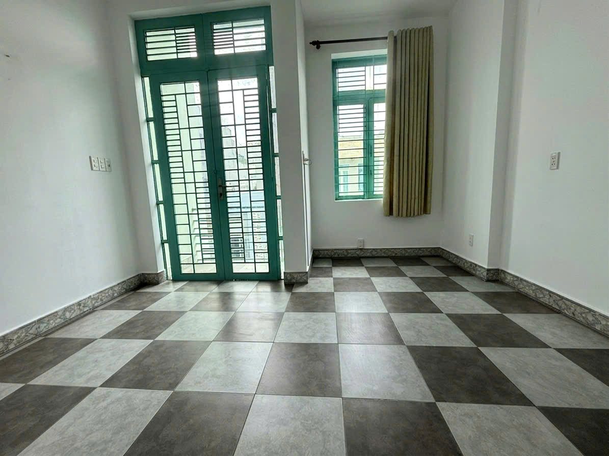 Phòng trọ có nội thất 30m² - Quận 6, TP.HCM