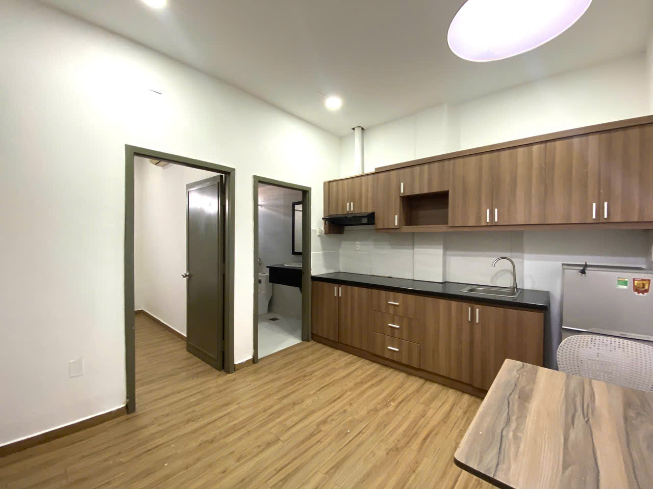 Phòng trọ có nội thất 55m² - Quận 1, TP.HCM