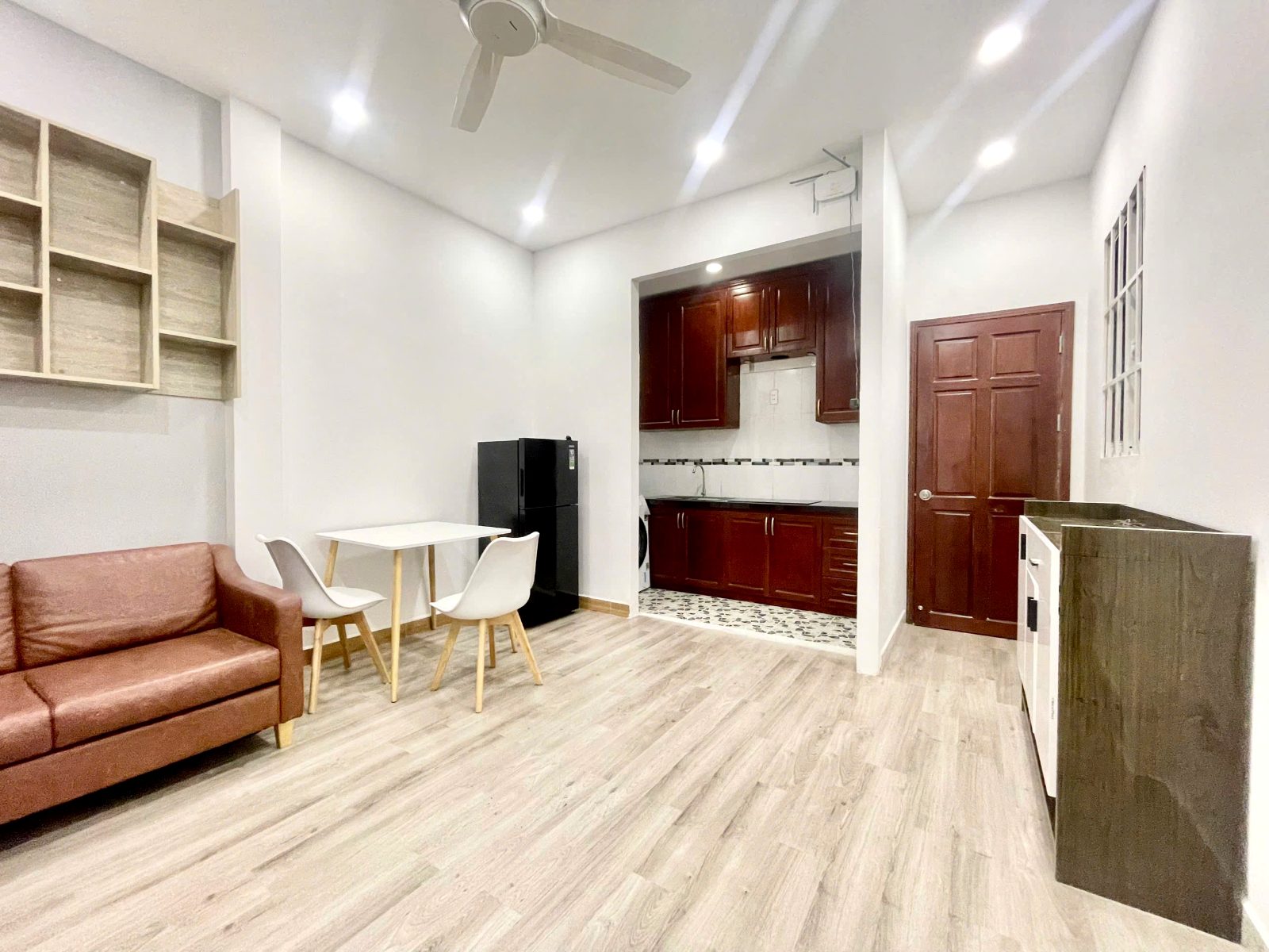 Phòng trọ có nội thất 45m² - Quận 1, TP.HCM