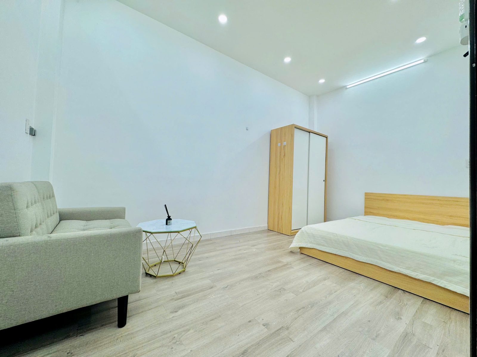 Phòng trọ có nội thất 28m² - Bình Thạnh, TP.HCM