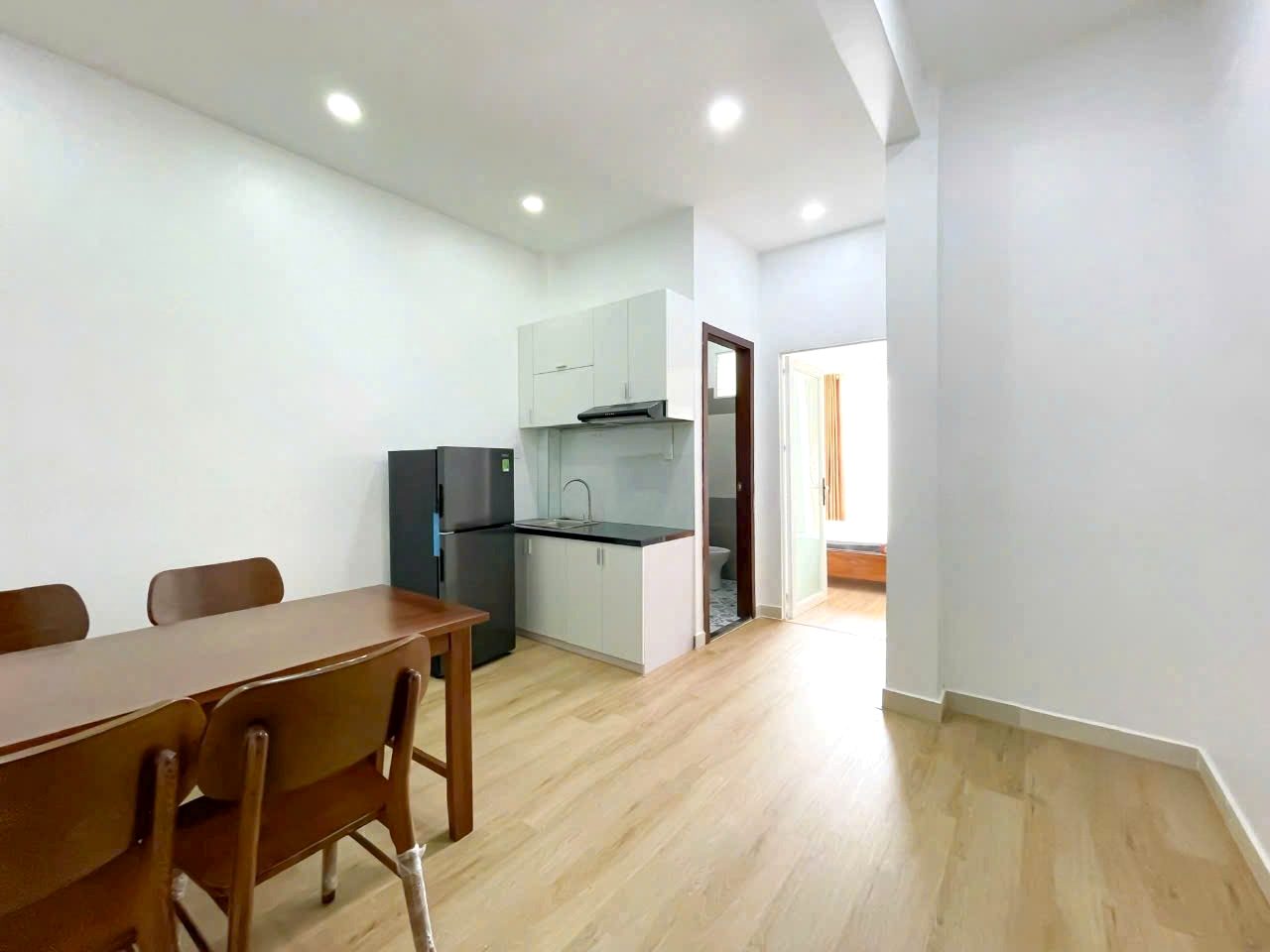 Phòng trọ có nội thất 30m² - Quận 7, TP.HCM