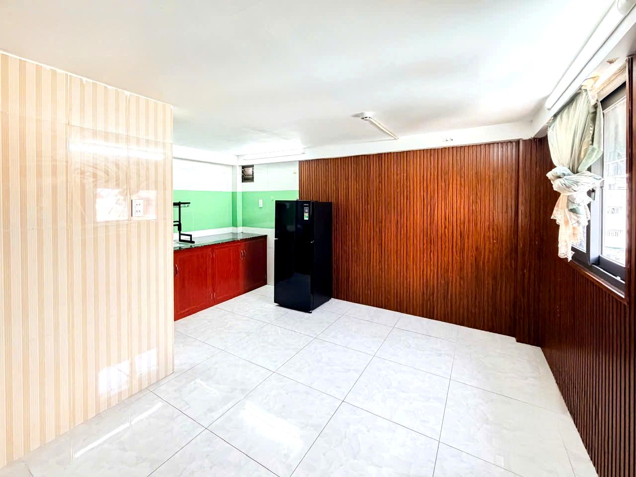 Phòng trọ có nội thất 30m² - Quận 7, TP.HCM