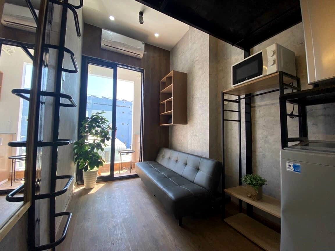 Phòng trọ có nội thất 20m² - Quận 1, TP.HCM