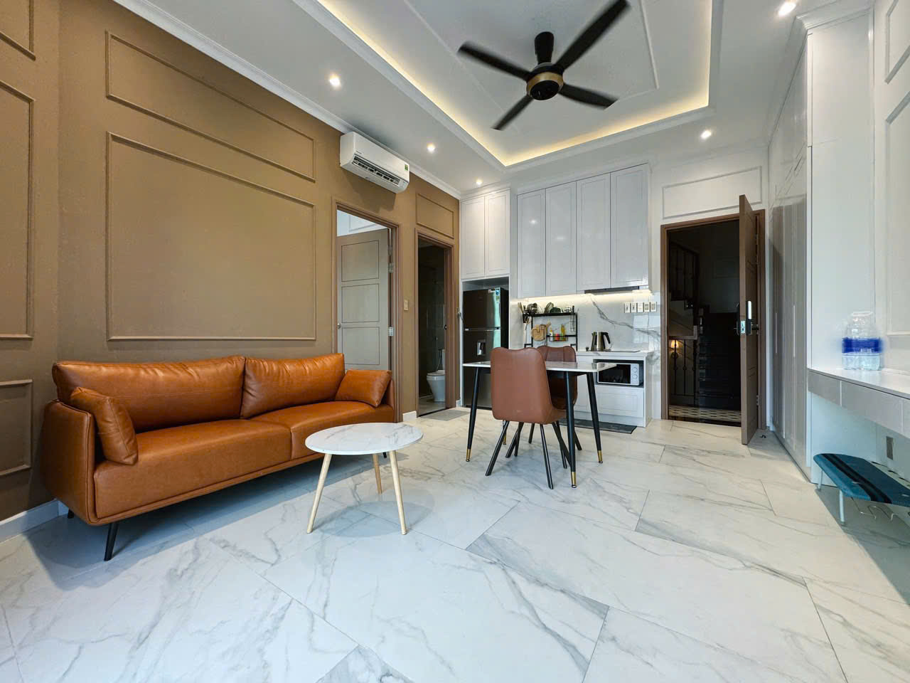 Phòng trọ có nội thất 45m² - Quận 1, TP.HCM