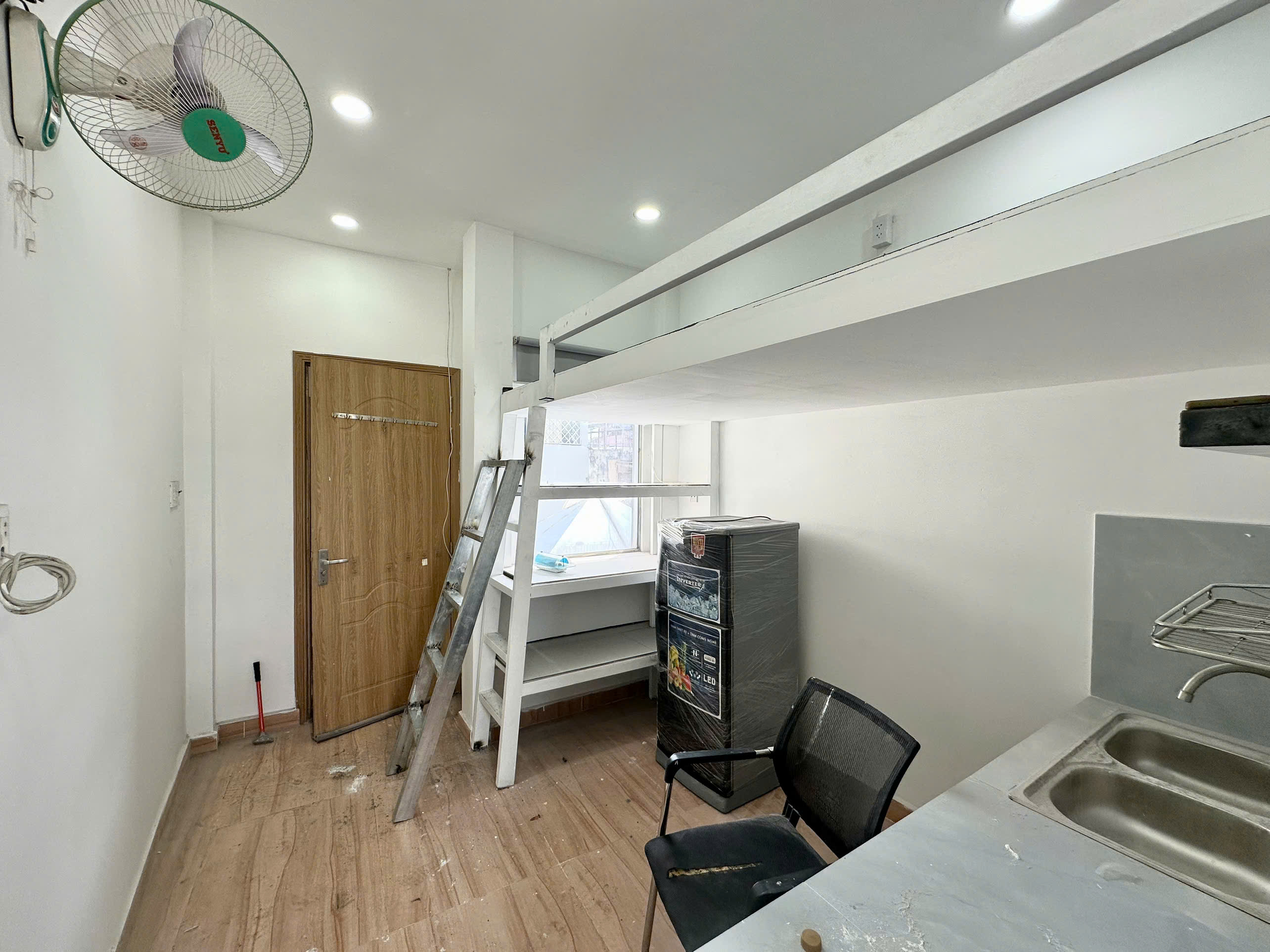 Phòng trọ có nội thất 18m² - Quận 3, TP.HCM