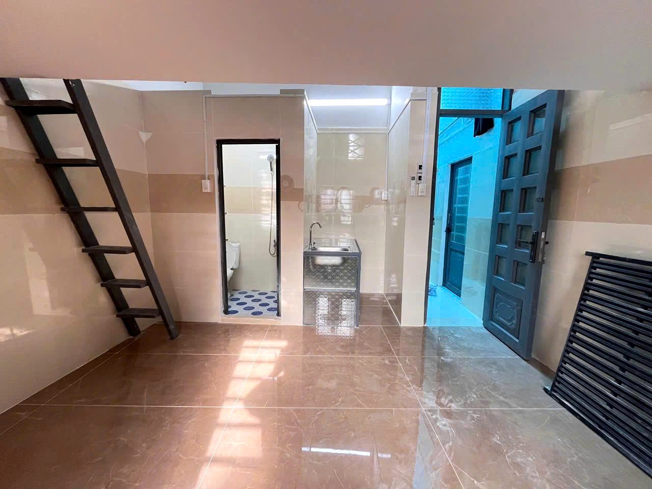 Phòng trọ có nội thất 24m² - Quận 7, TP.HCM