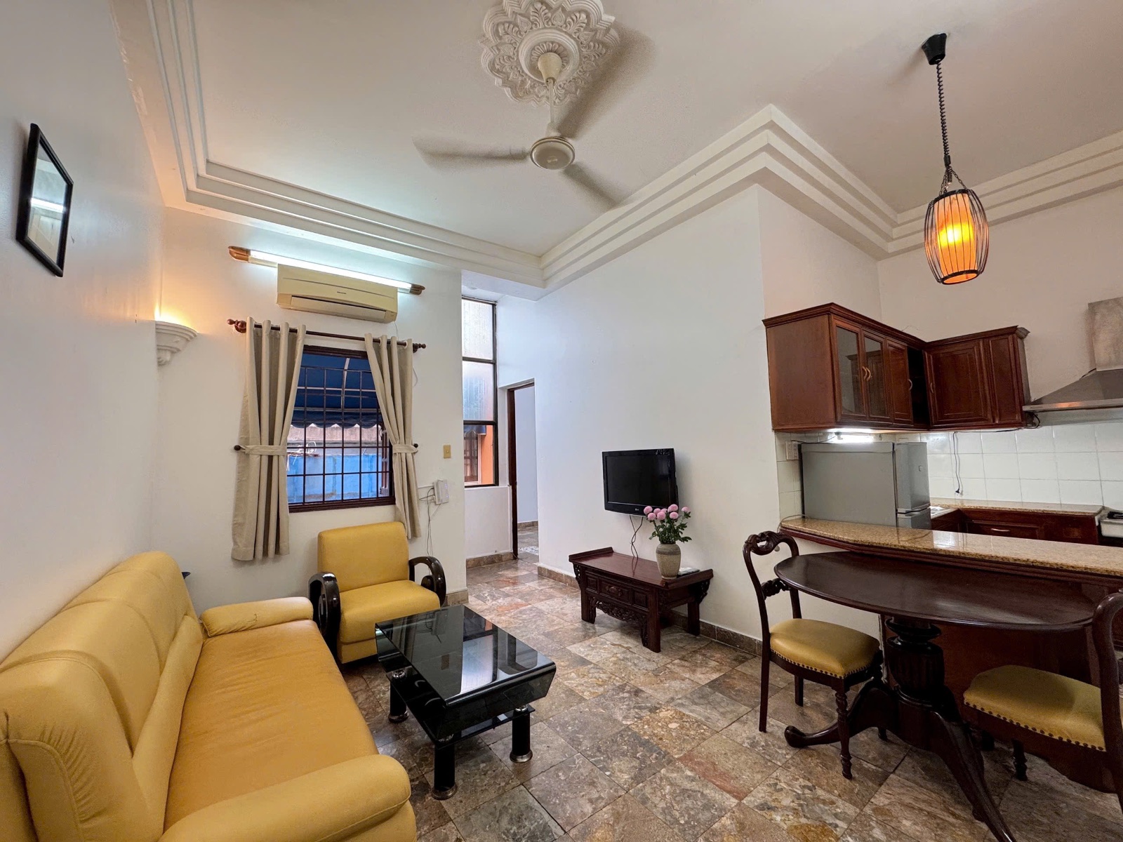 Phòng trọ có nội thất 50m² - Quận 1, TP.HCM