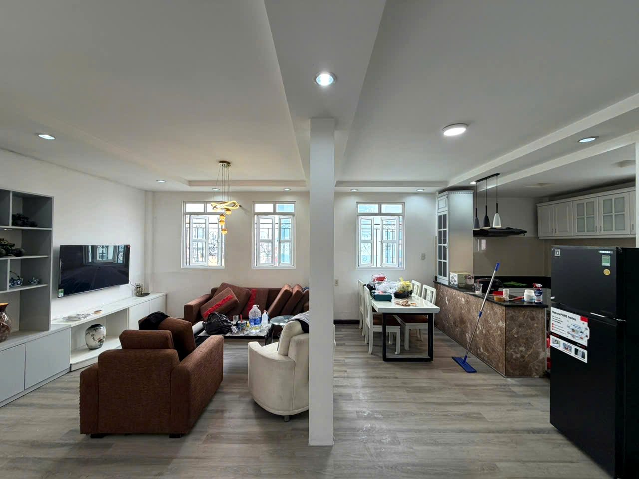 Phòng trọ có nội thất 100m² - Quận 10, TP.HCM