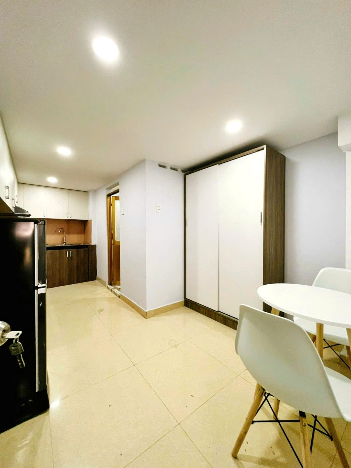 Phòng trọ có nội thất 20m² - Quận 10, TP.HCM