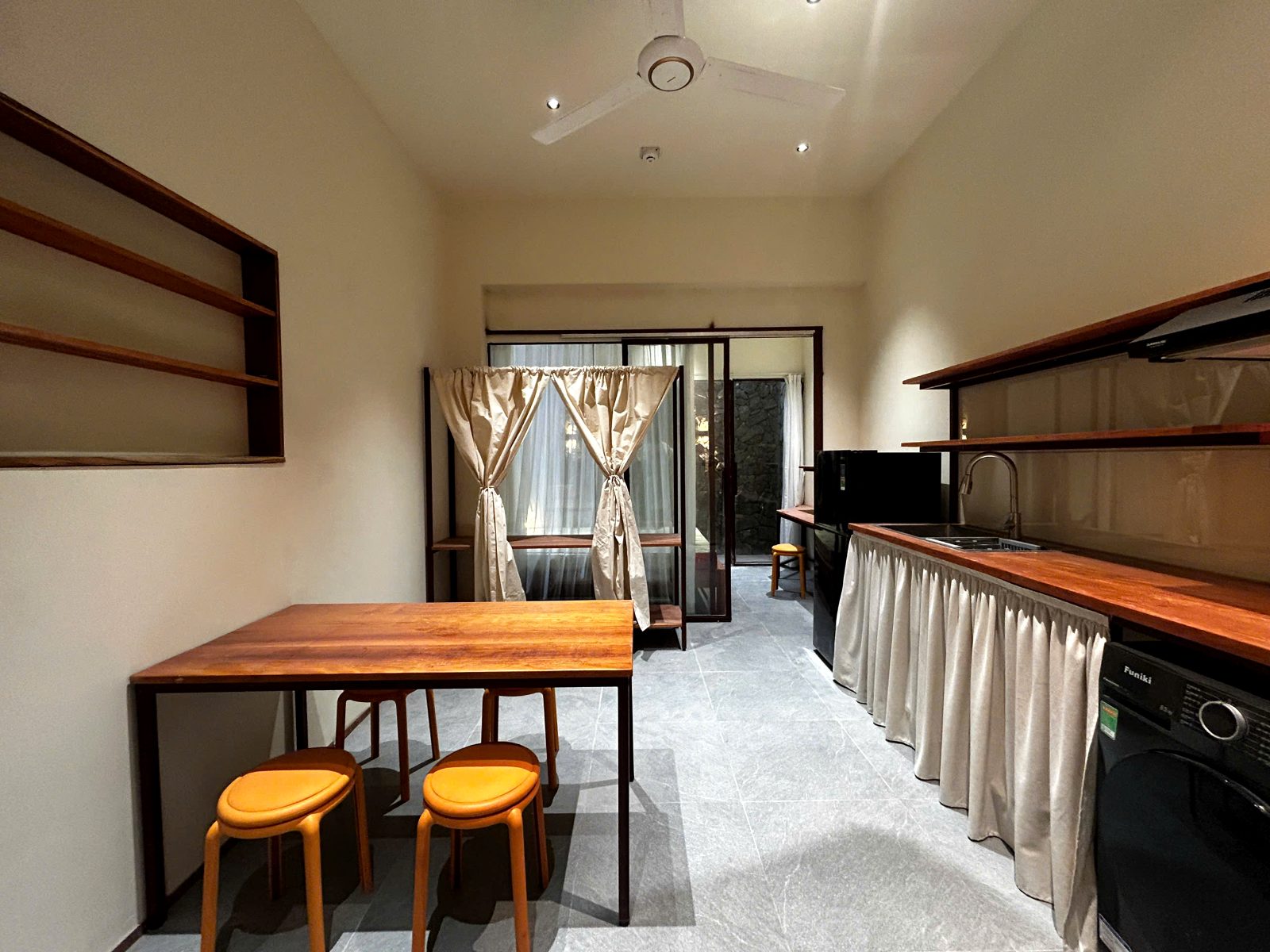 Phòng trọ có nội thất 46m² - Quận 2, TP.HCM
