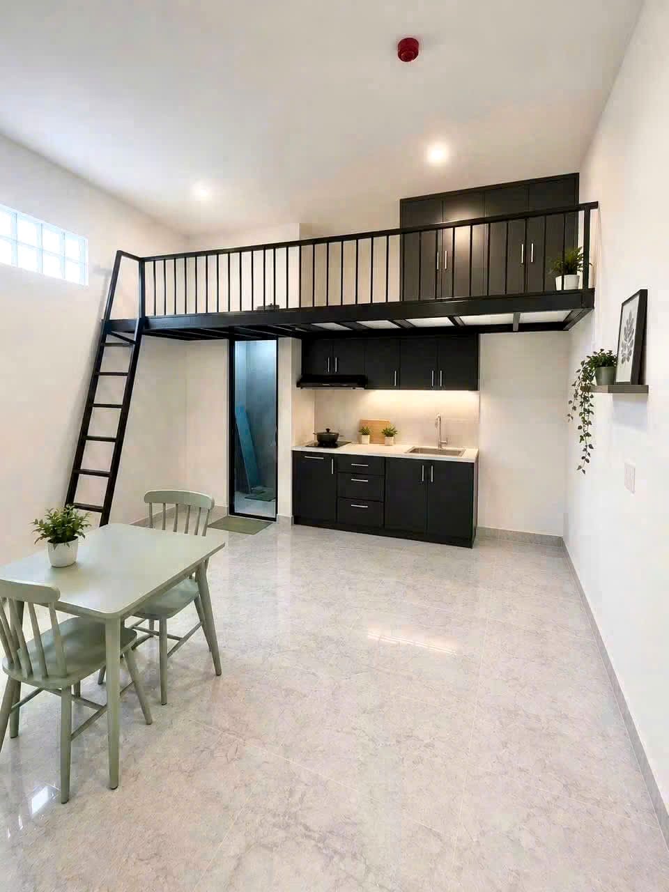 Phòng trọ có nội thất 35m² - Dĩ An, Bình Dương