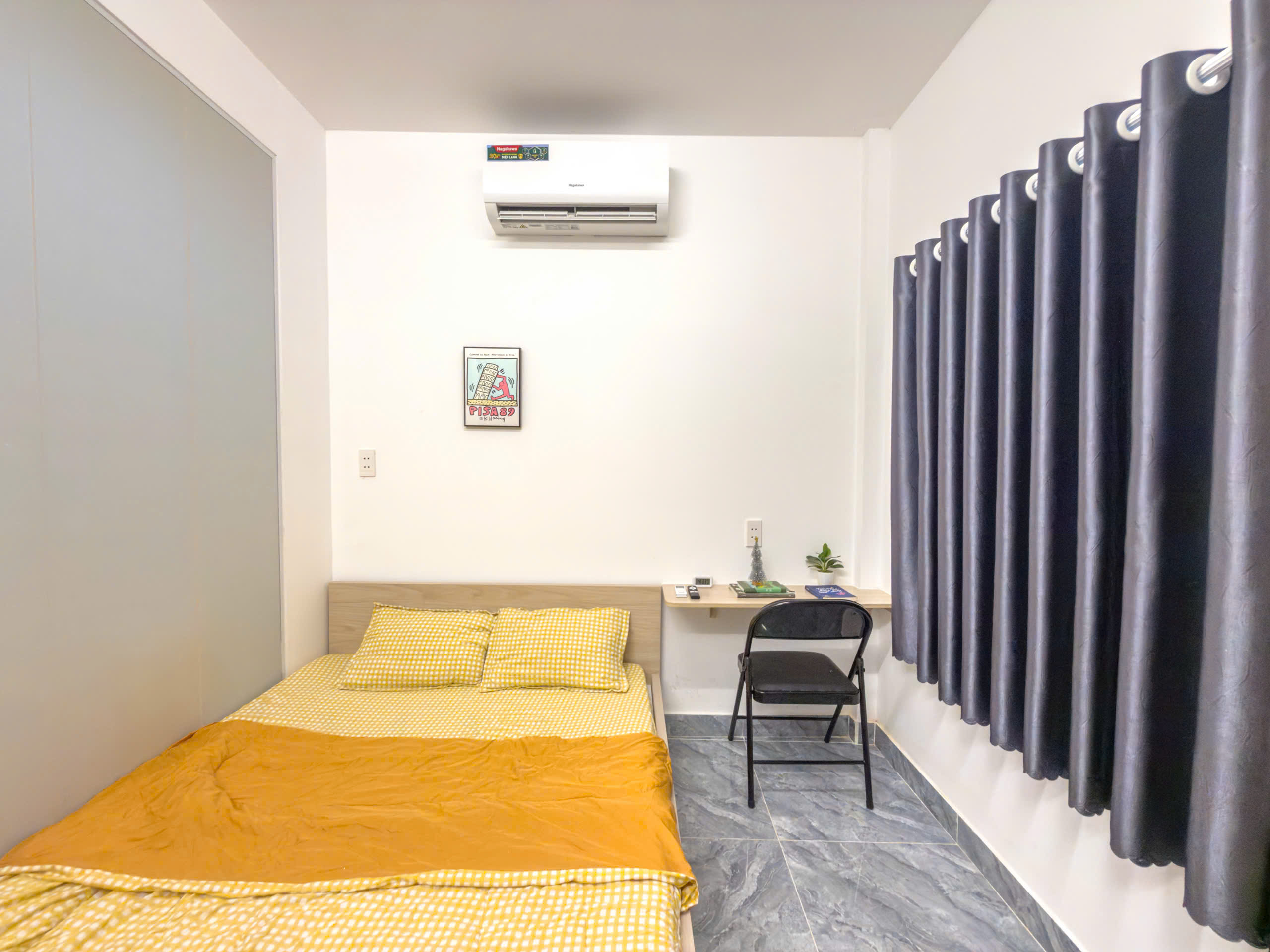 Phòng trọ có nội thất 30m² - Quận 1, TP.HCM