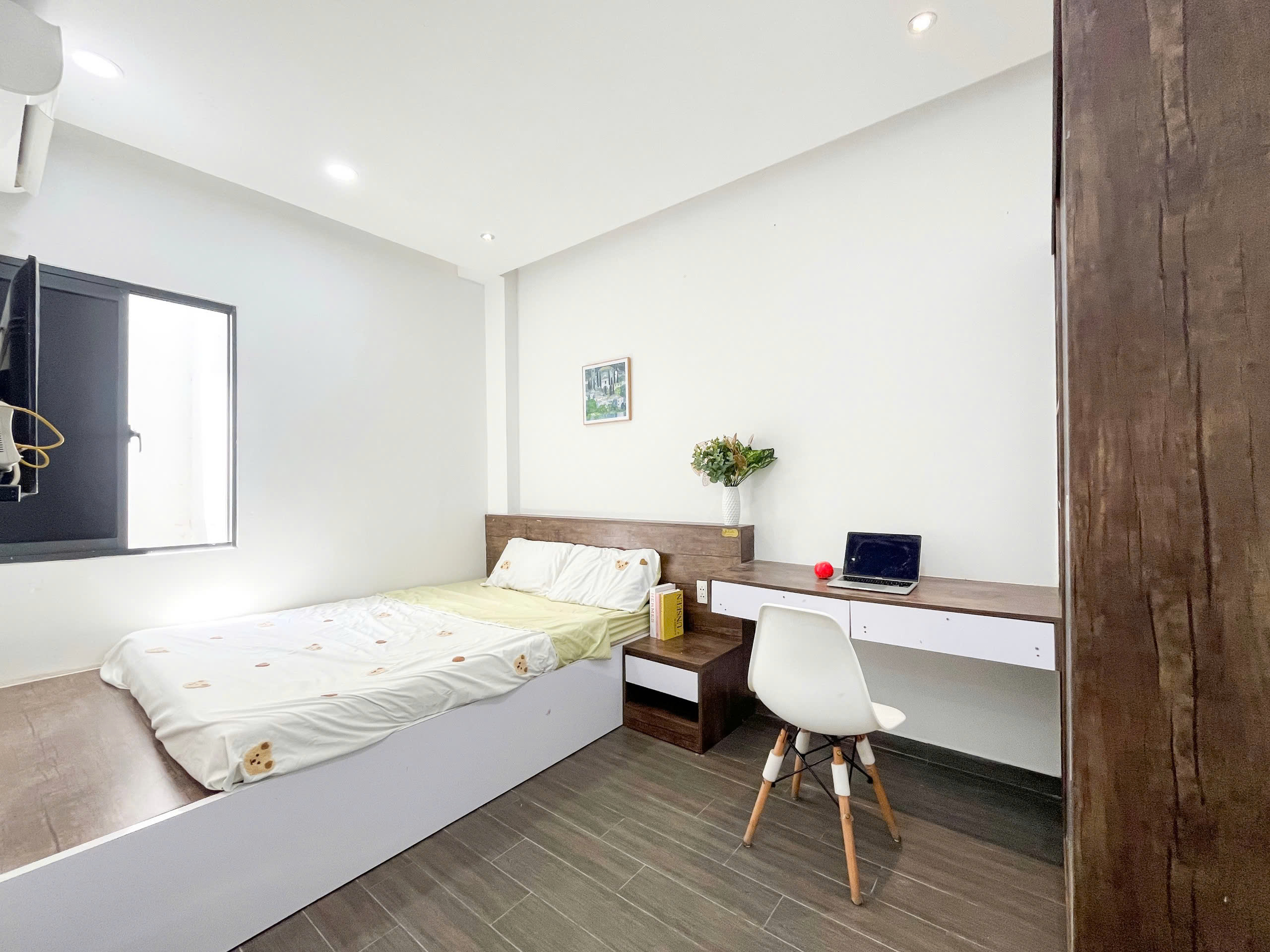 Phòng trọ có nội thất 40m² - Quận 1, TP.HCM