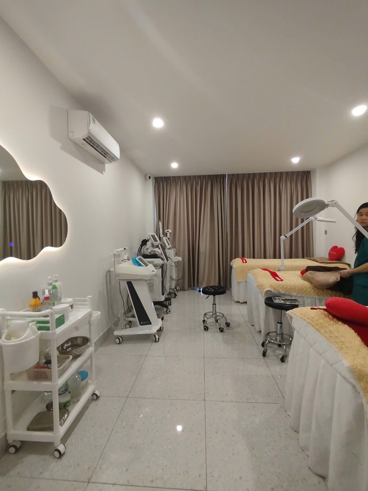 Phòng trọ có nội thất 80m² - Quận 1, TP.HCM