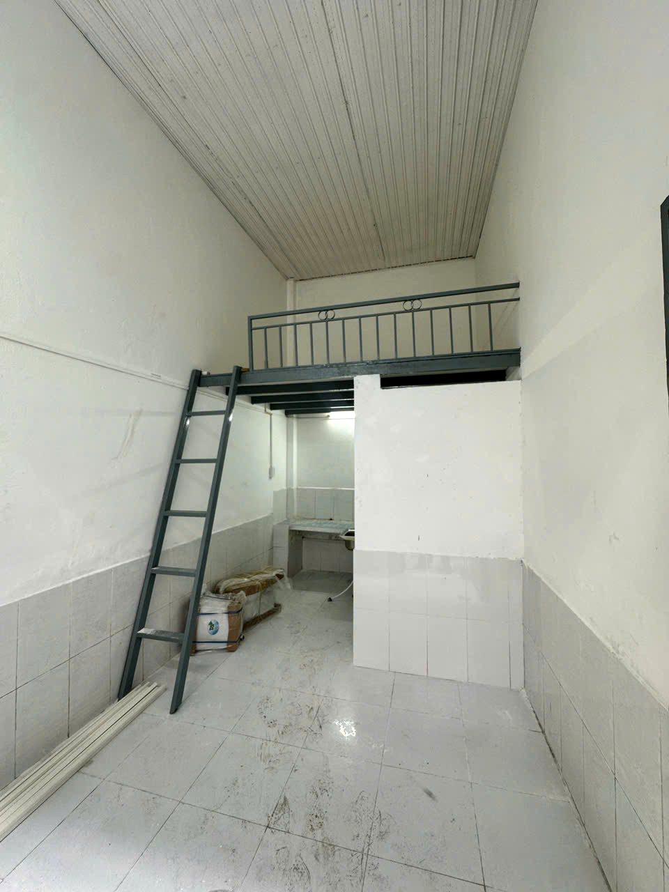 Phòng trọ có nội thất 22m² - Dĩ An, Bình Dương